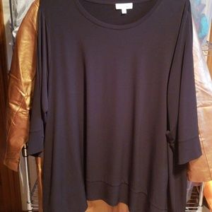 Black 3/4 dress shirt